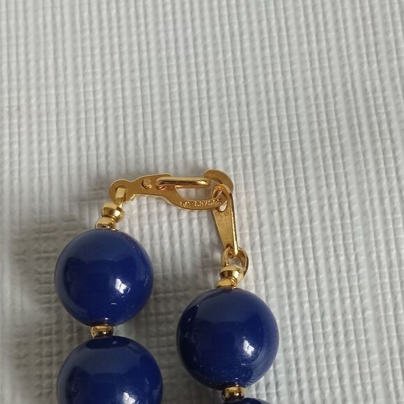 Vintage Navy Blue & Gold Toned Single Strand Acrylic Beaded Lightweight Necklace - Picture 8 of 9